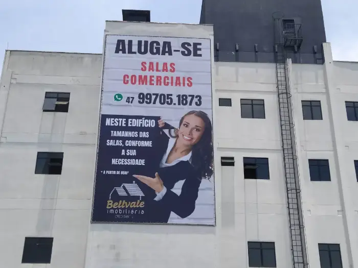 Painel de grande formato para imobiliária